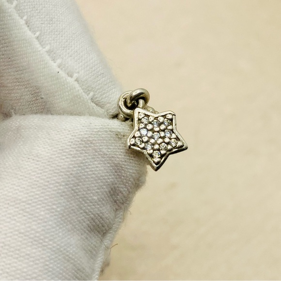 EUC Pandora 791024CZ Sterling Silver Pave Star Dangle Bead w/ Clear Zirconia - Picture 4 of 9